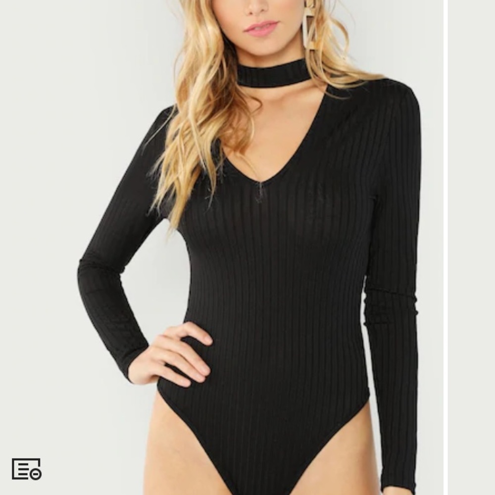Long sleeved body suit with collar